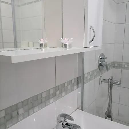 Svjetlanalex 2 아파트 *